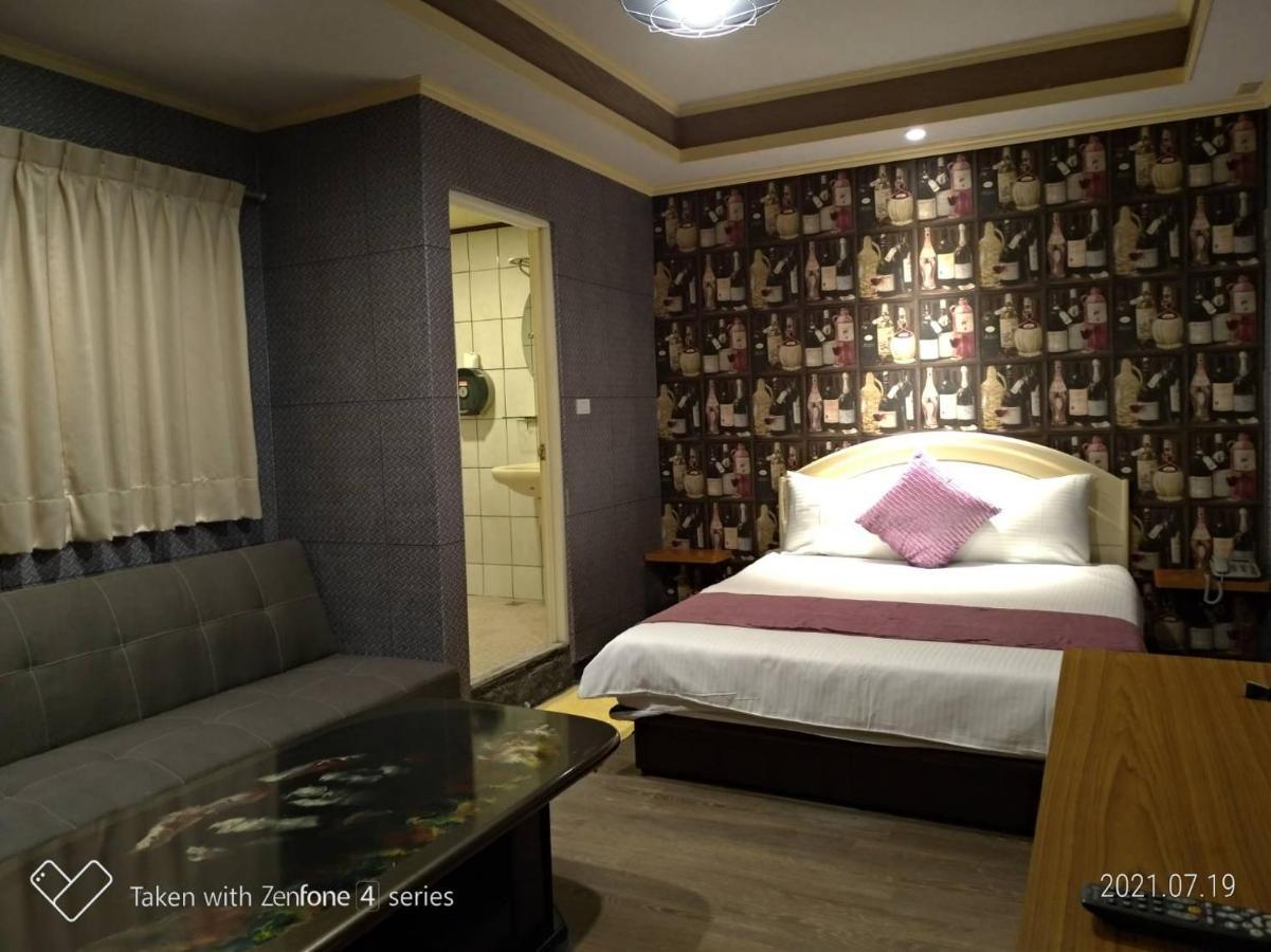 Guan Lun Hotel Hualien City Exterior photo