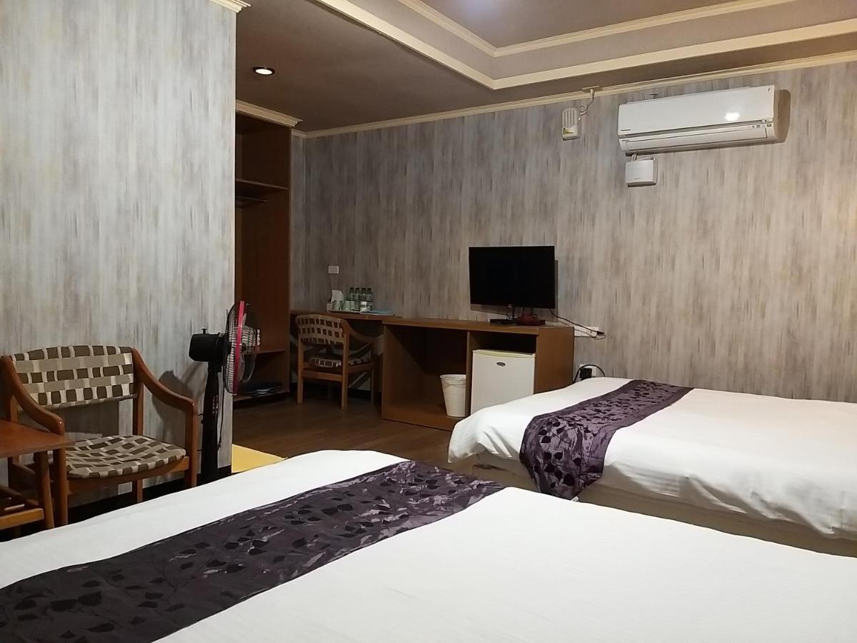 Guan Lun Hotel Hualien City Exterior photo