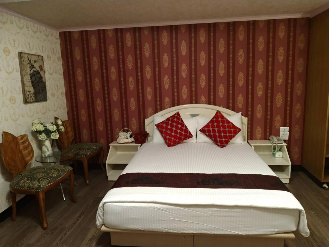 Guan Lun Hotel Hualien City Exterior photo