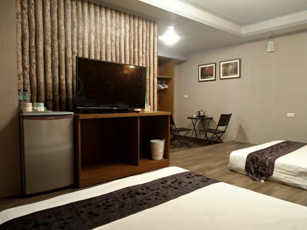 Guan Lun Hotel Hualien City Exterior photo